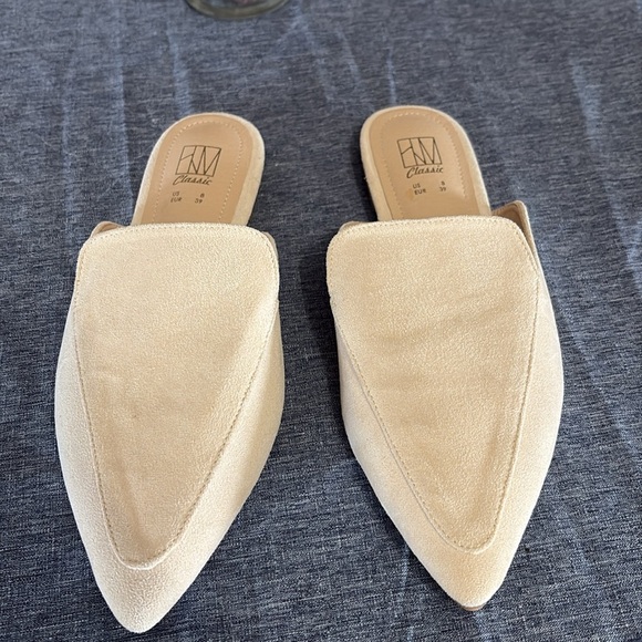 Hawkwell Women's Sz 8  Slip on Comfortable Loafer Shoes Flats Pointed Toe Mules - Picture 2 of 5